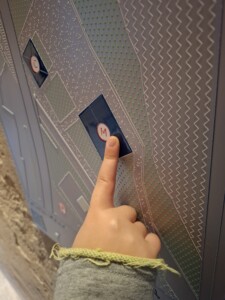 La mappa tattile installata presso l'ex Centralina Idroelettrica di Bedizzole (Bs)