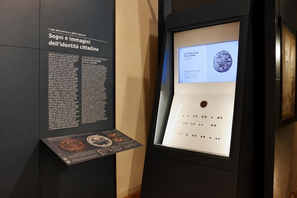 Nuova bacheca e pannello tattile del Museo Santa Giulia di Brescia